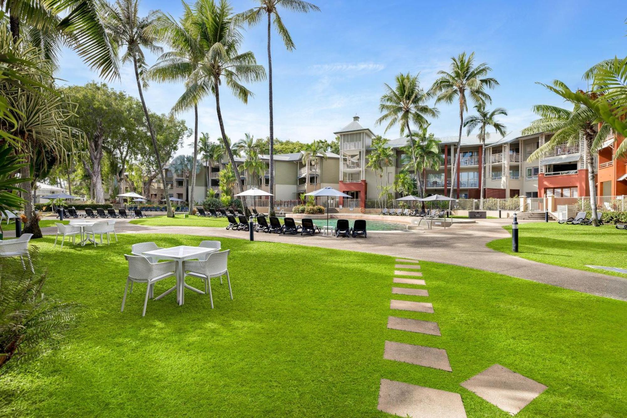 Hotel Mantra Amphora Palm Cove Exterior foto